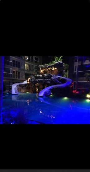 Centara avenue residences